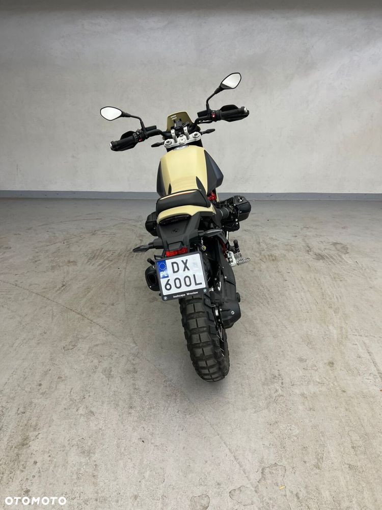 BMW R - 6