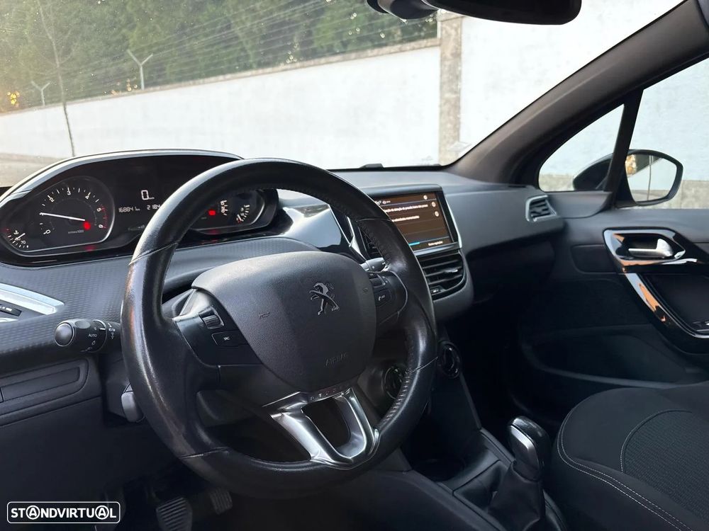 Peugeot 208 1.6 BlueHDi Style - 10