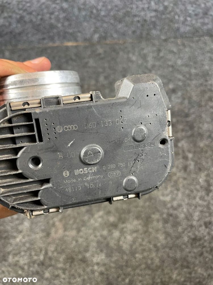 audi a4 b6 vw passat b6 2.0 fsi przepustnica sprawna Bosch 06D133062 - 5