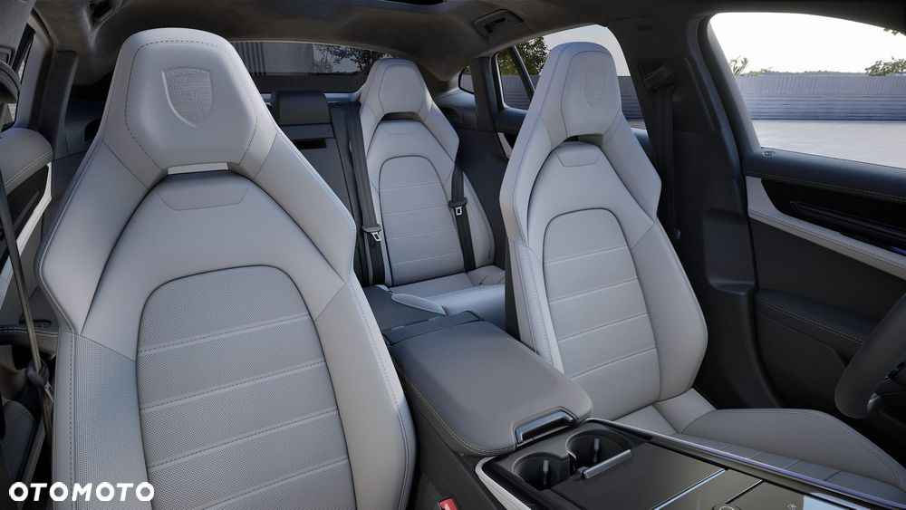 Porsche Panamera - 8