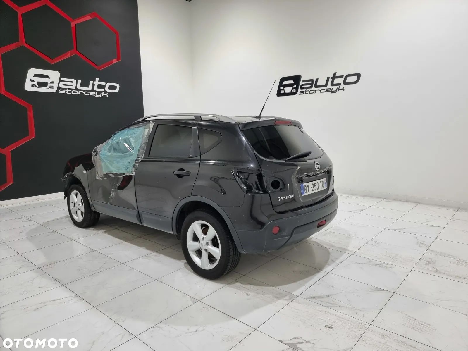 Nissan Qashqai - 1