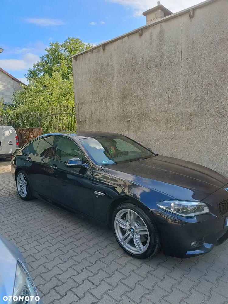 BMW Seria 5 530d xDrive - 4