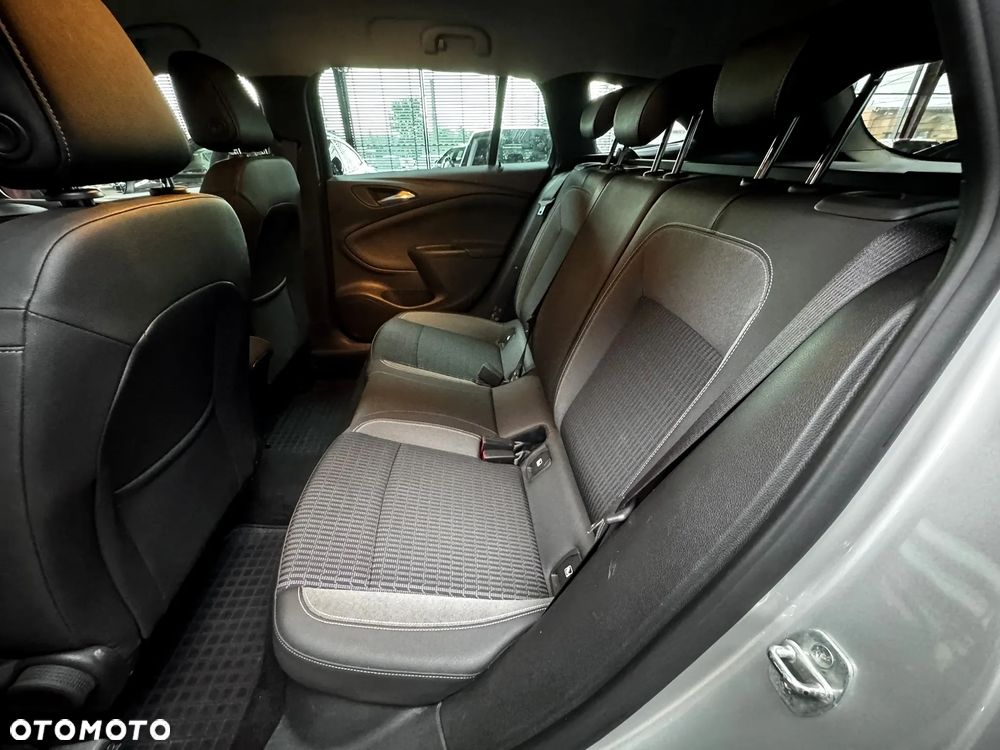 Opel Astra 1.2 T Elegance S&S - 14
