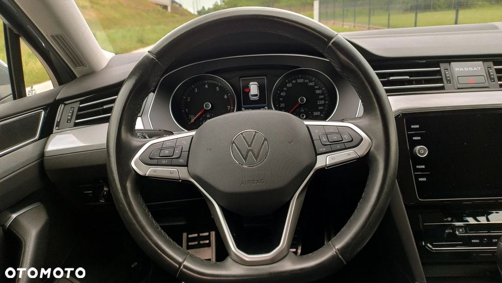 Volkswagen Passat 2.0 TSI Business DSG - 8