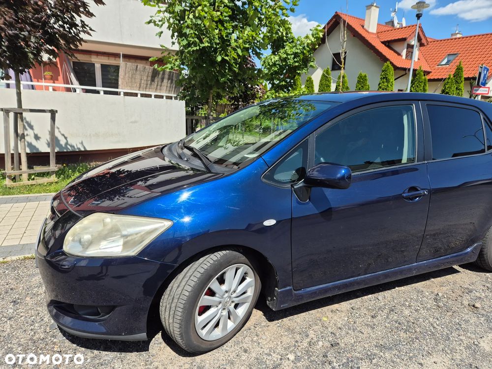 Toyota Auris - 2