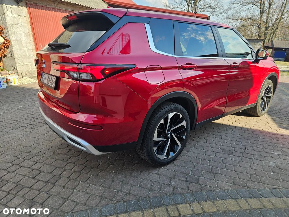 Mitsubishi Outlander - 5