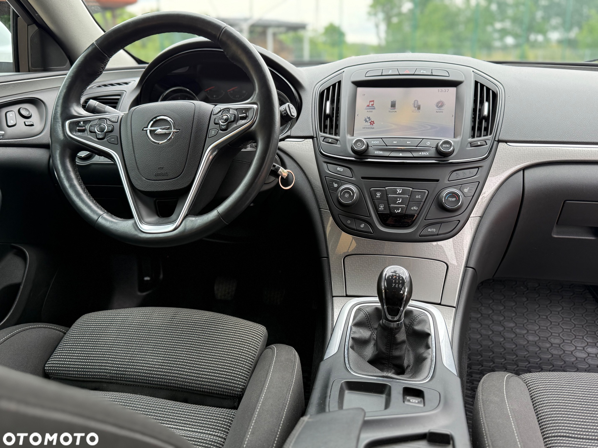 Opel Insignia - 16