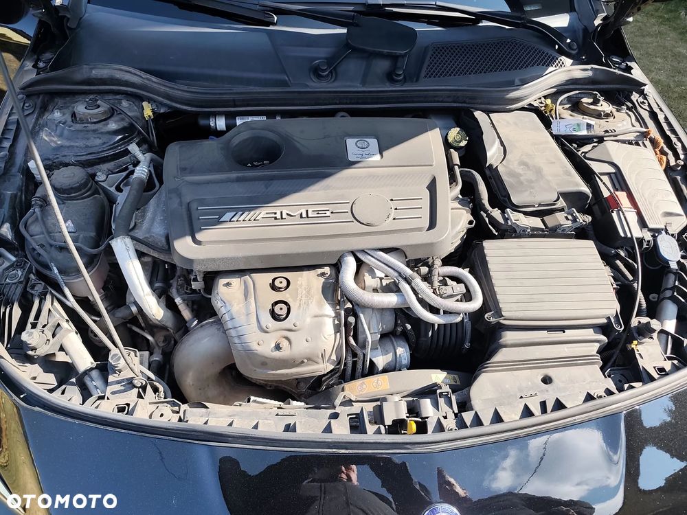 Mercedes-Benz CLA - 15