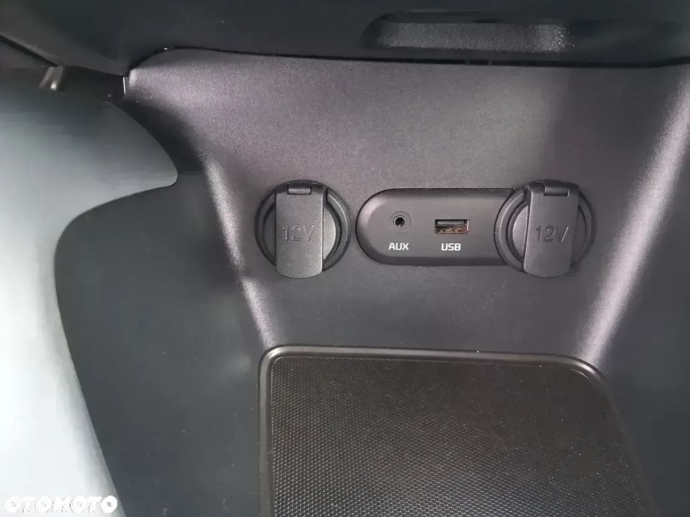 Kia Ceed 1.6 GDI Fifa World Cup Edition - 14