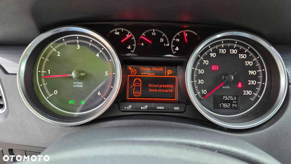 Peugeot 508 BlueHDi FAP 180 Automatik Stop&Start Allure - 26