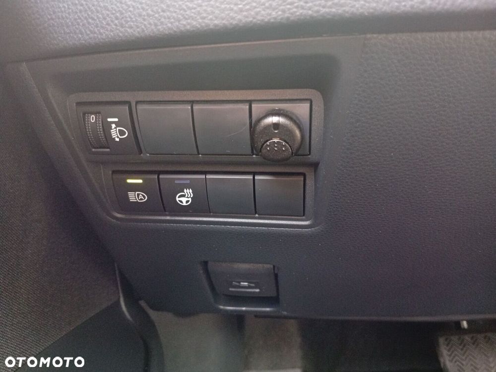 Toyota Yaris Hybrid 1.5 Style - 17