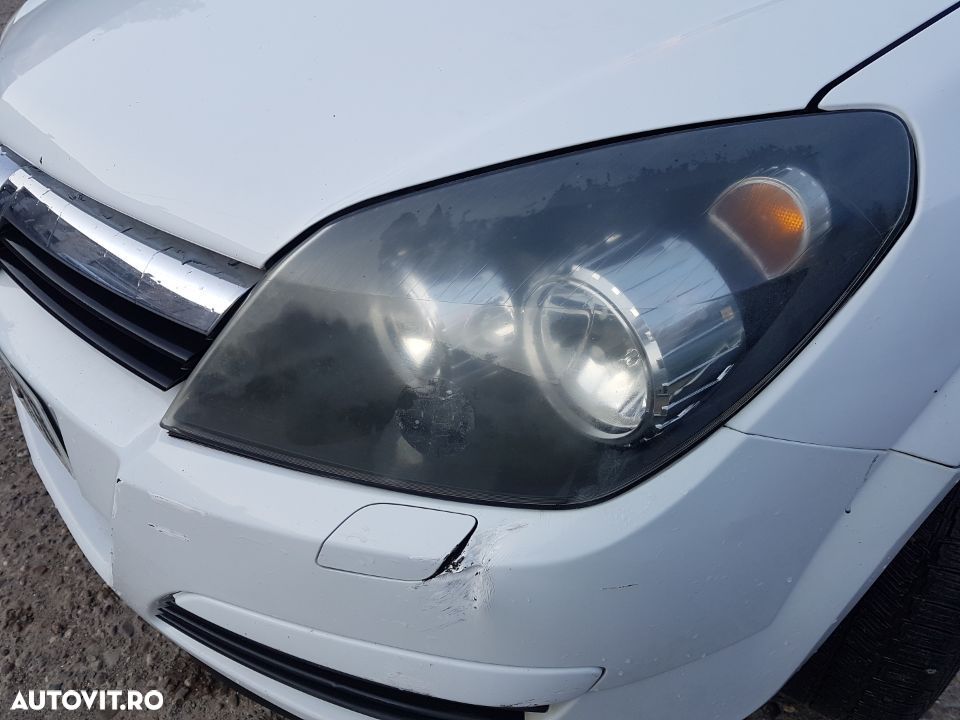 Far Stanga Opel Astra H 2004 - 2010 - 3