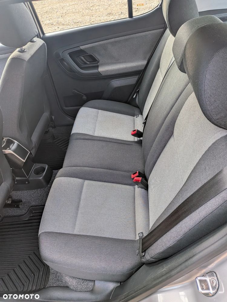 Skoda Fabia 1.2 12V Family Plus - 29