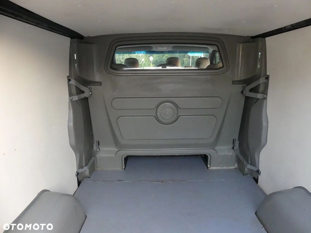 Opel VIVARO - 23