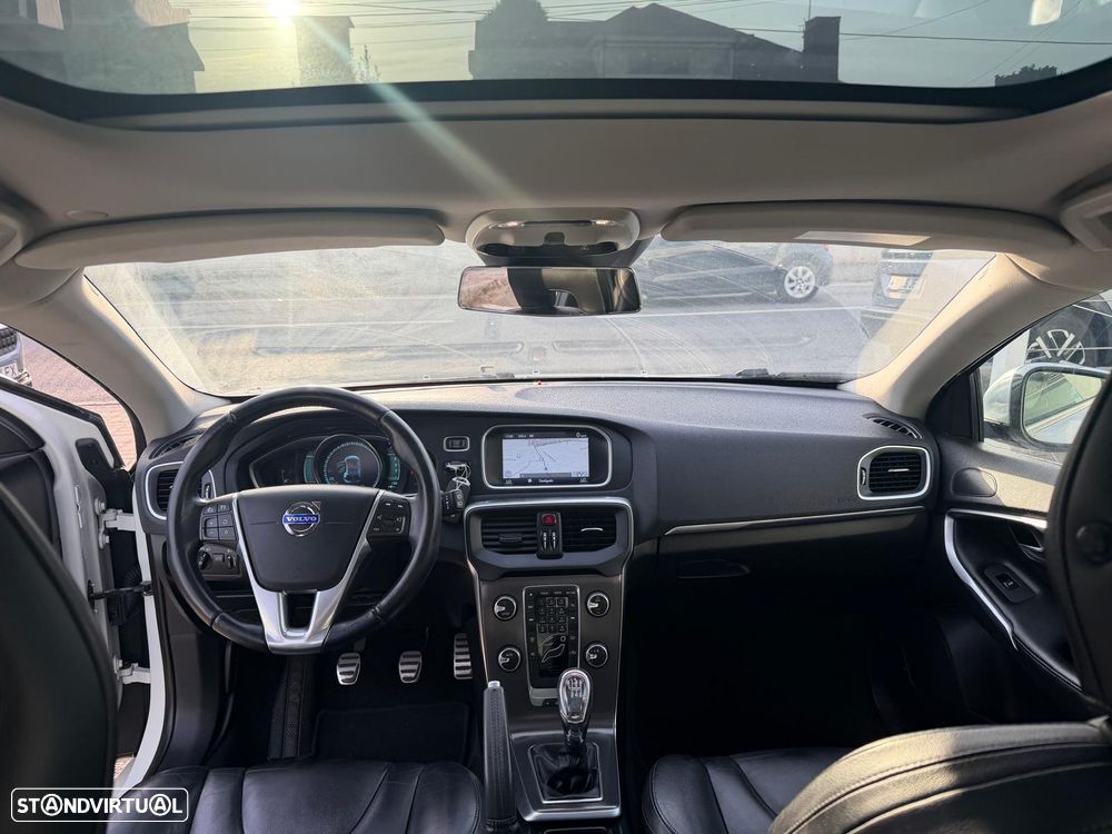 Volvo V40 D2 Momentum - 17