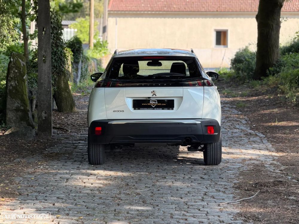 Peugeot 2008 - 6