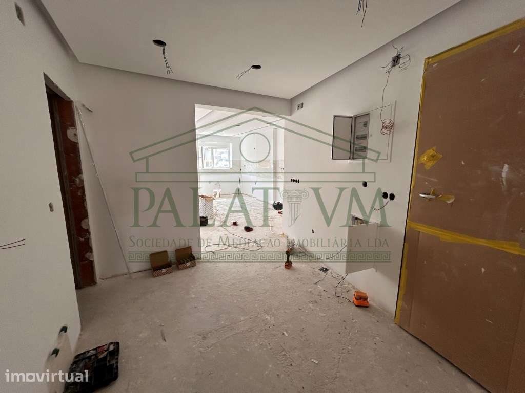 Apartamento T3 - Totalmente Renovado - Laranjeiro - Grande imagem: 4/15