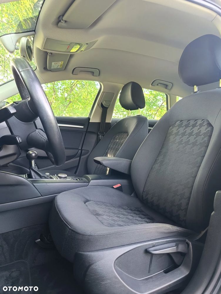 Audi A3 Sportback 1.6 TDI Attraction - 16