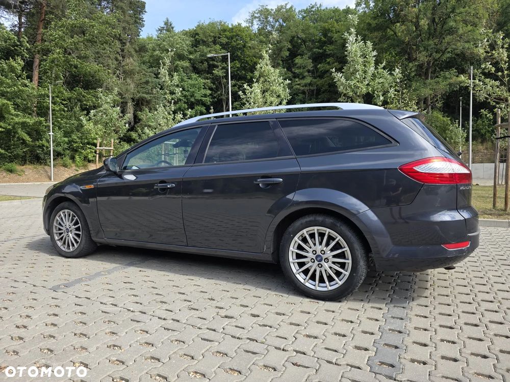 Ford Mondeo - 9