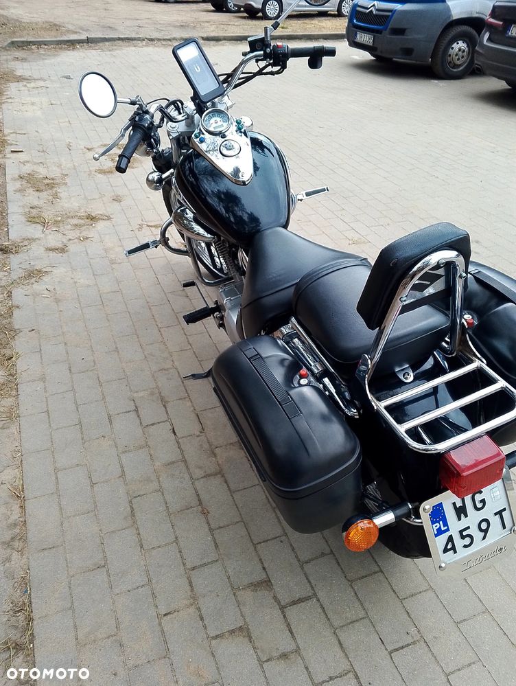 Suzuki Intruder - 9