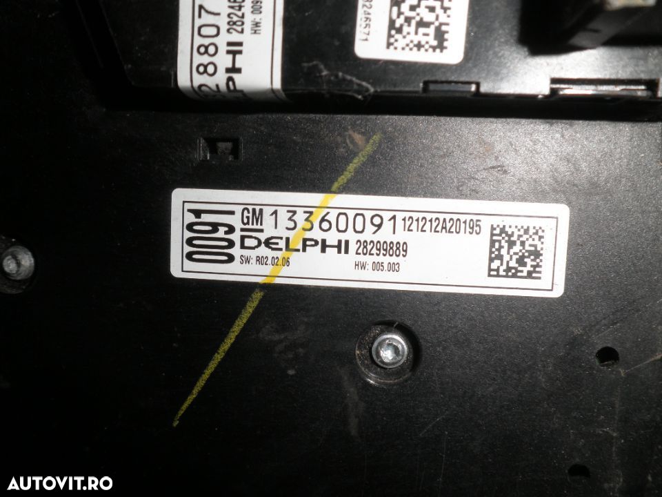 consola centrala Opel Astra J 13360091 28299889 - 3