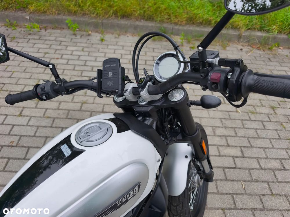 Ducati Scrambler - 25