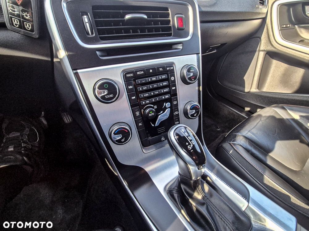 Volvo V60 D3 Geartronic Ocean Race - 32