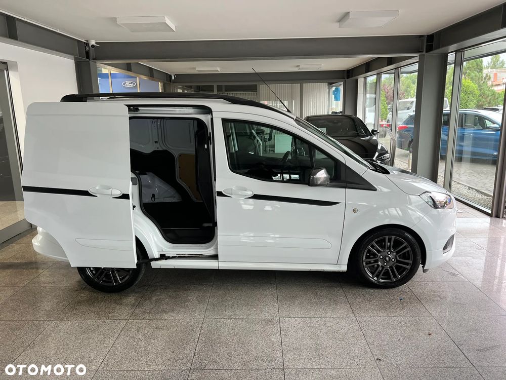 Ford Courier - 18