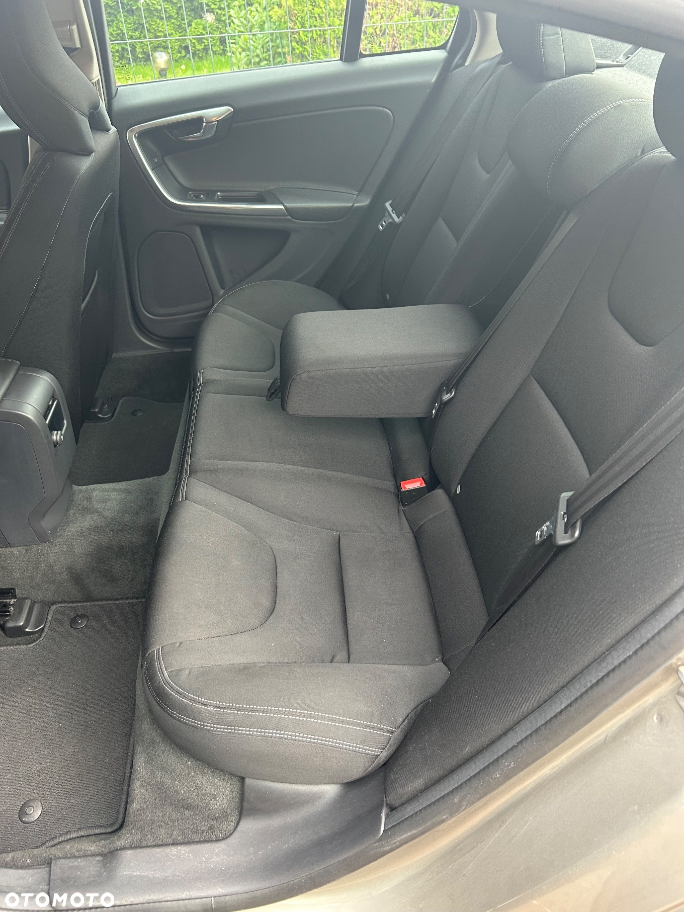 Volvo S60 D4 Drive-E Momentum - 12