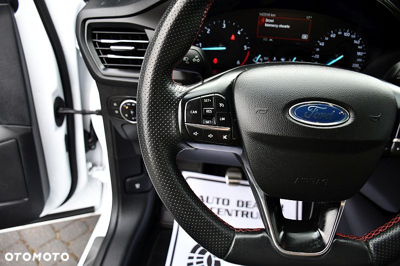Ford Focus 1.5 EcoBlue Start-Stopp-System ST-LINE X - 16