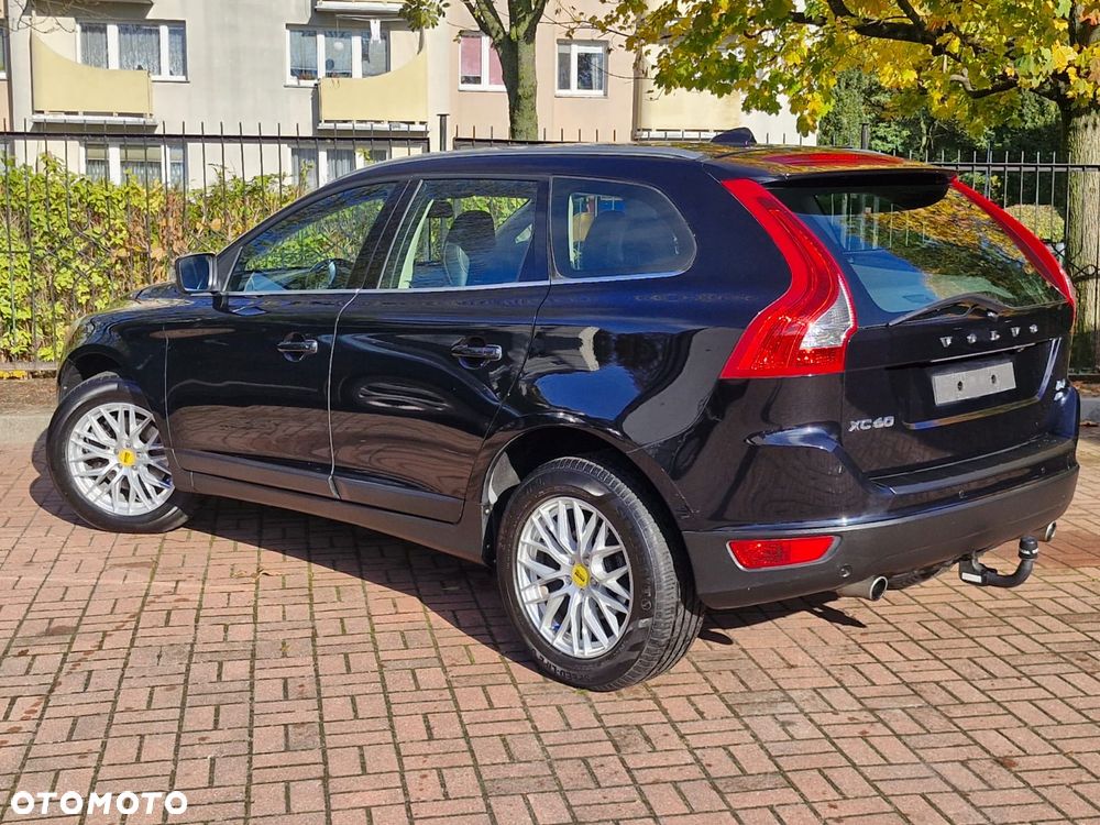 Volvo XC 60 2.4D AWD Summum - 7