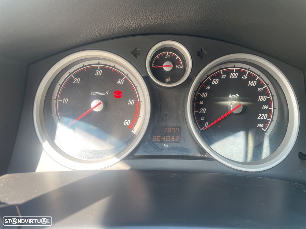 Opel Astra 2006 photo 2