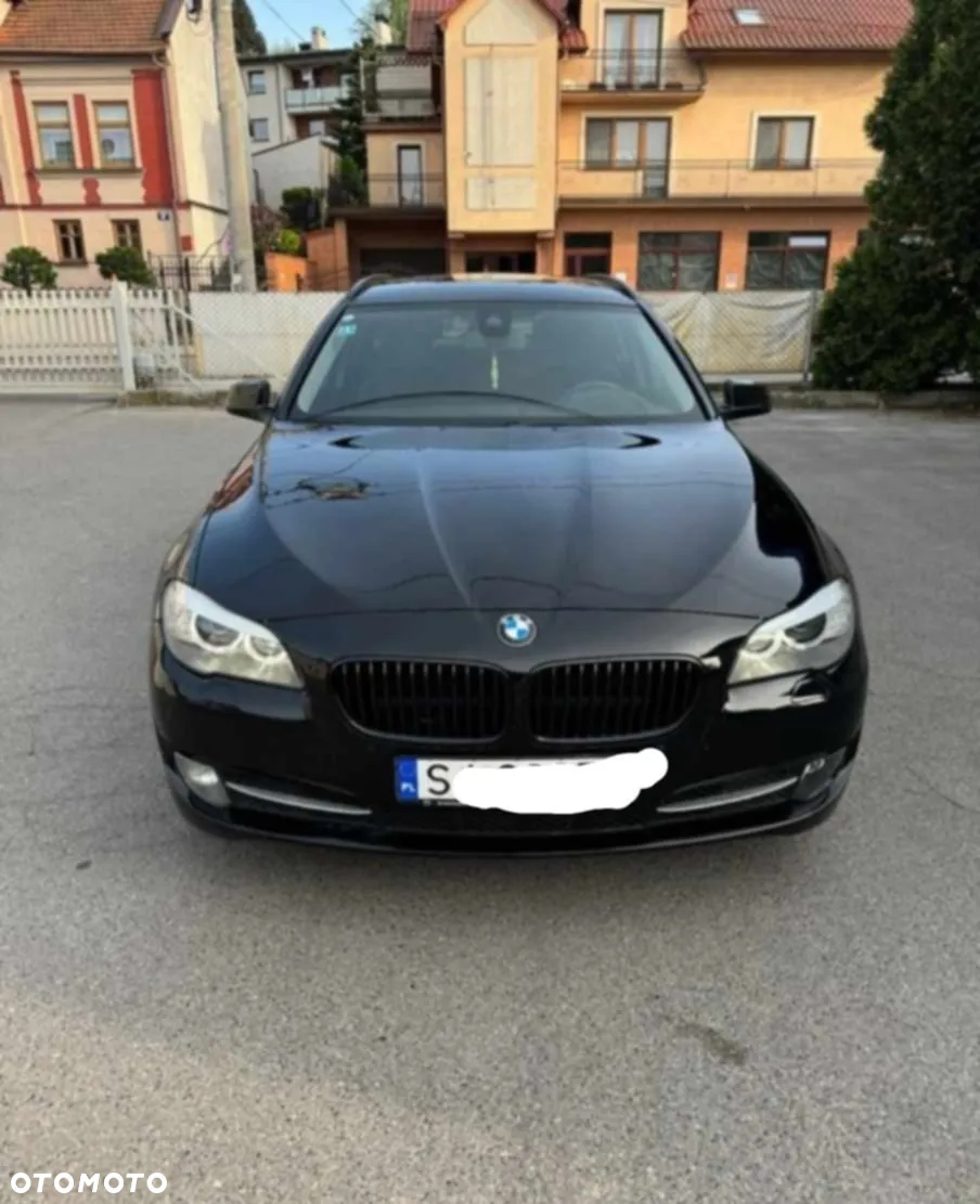 BMW Seria 5 520d Touring - 2