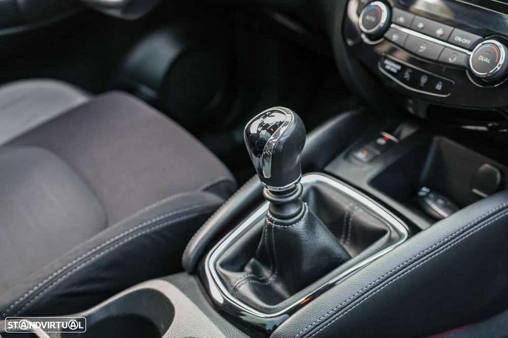 Nissan Qashqai 1.2 DIG-T N-Connecta - 15