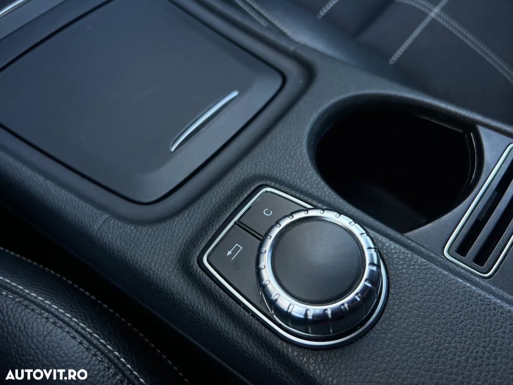 Mercedes-Benz CLA - 13