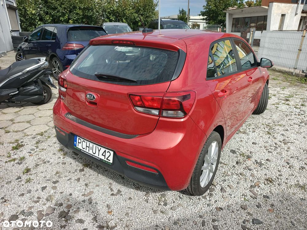 Kia Rio - 4