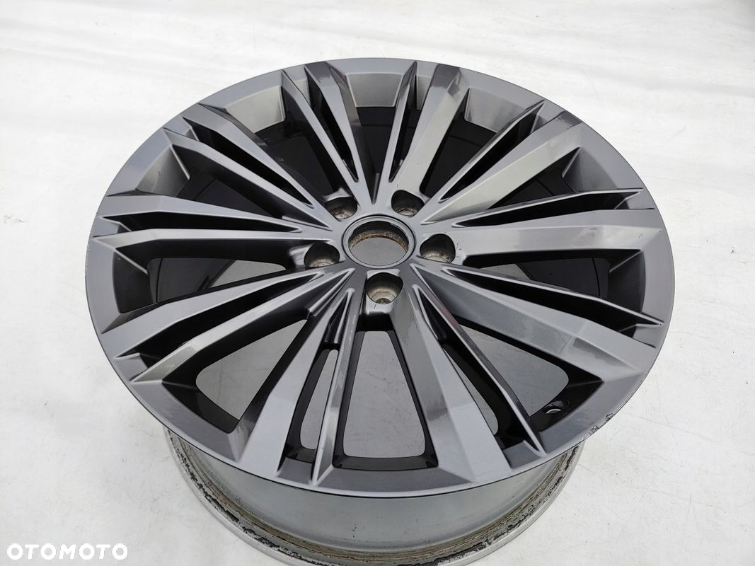 FELGA VW PASSAT B8 3G0 18 R LINE ORYGINAŁ - 2