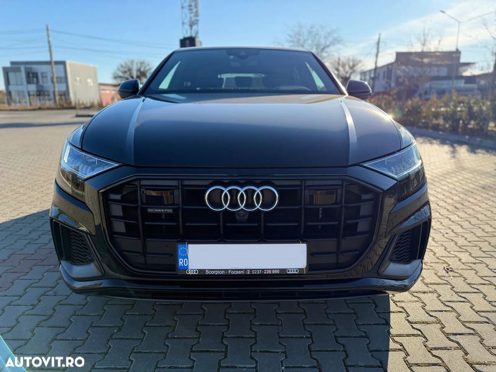 Audi Q8 - 32