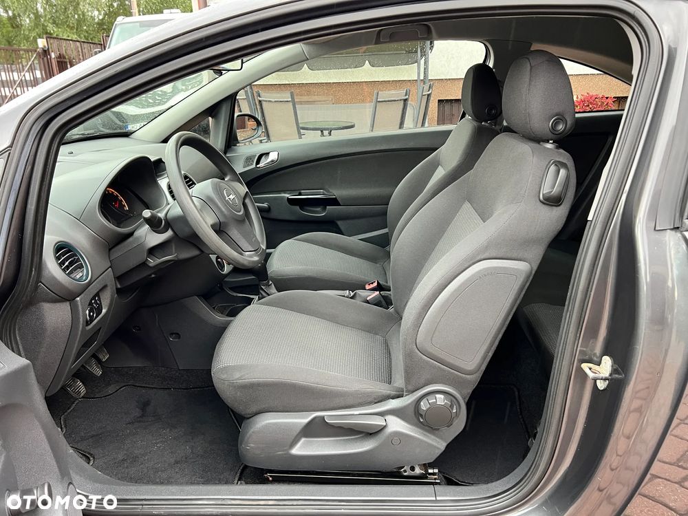 Opel Corsa 1.2 16V Essentia - 22