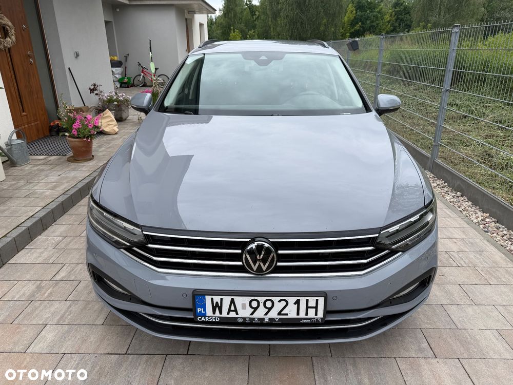 Volkswagen Passat - 2