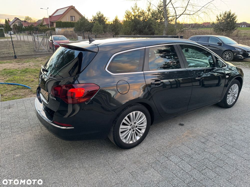 Opel Astra 1.6 CDTI Cosmo - 3