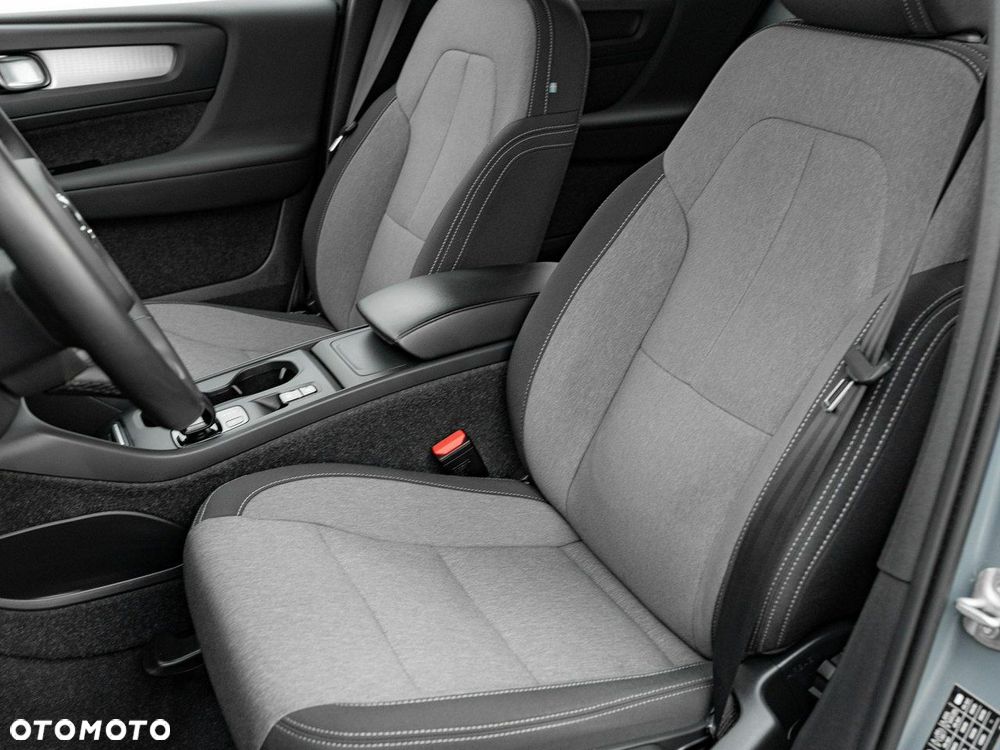 Volvo XC 40 T3 Momentum Pro - 15