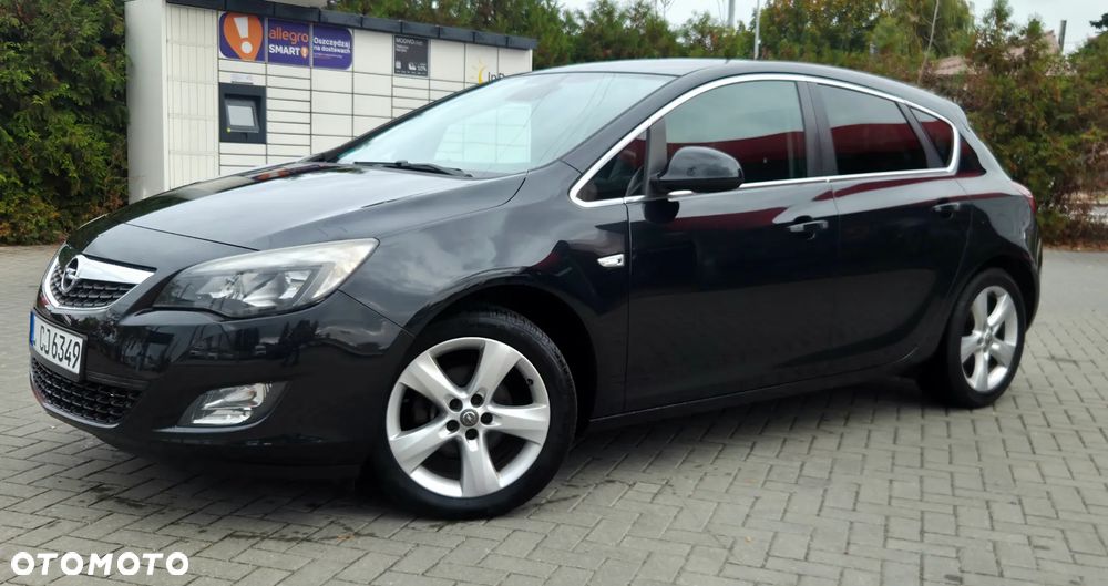 Opel Astra 2012