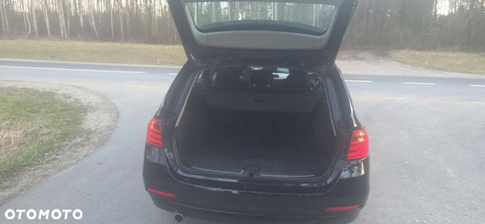 BMW Seria 3 318d Blue Performance - 13