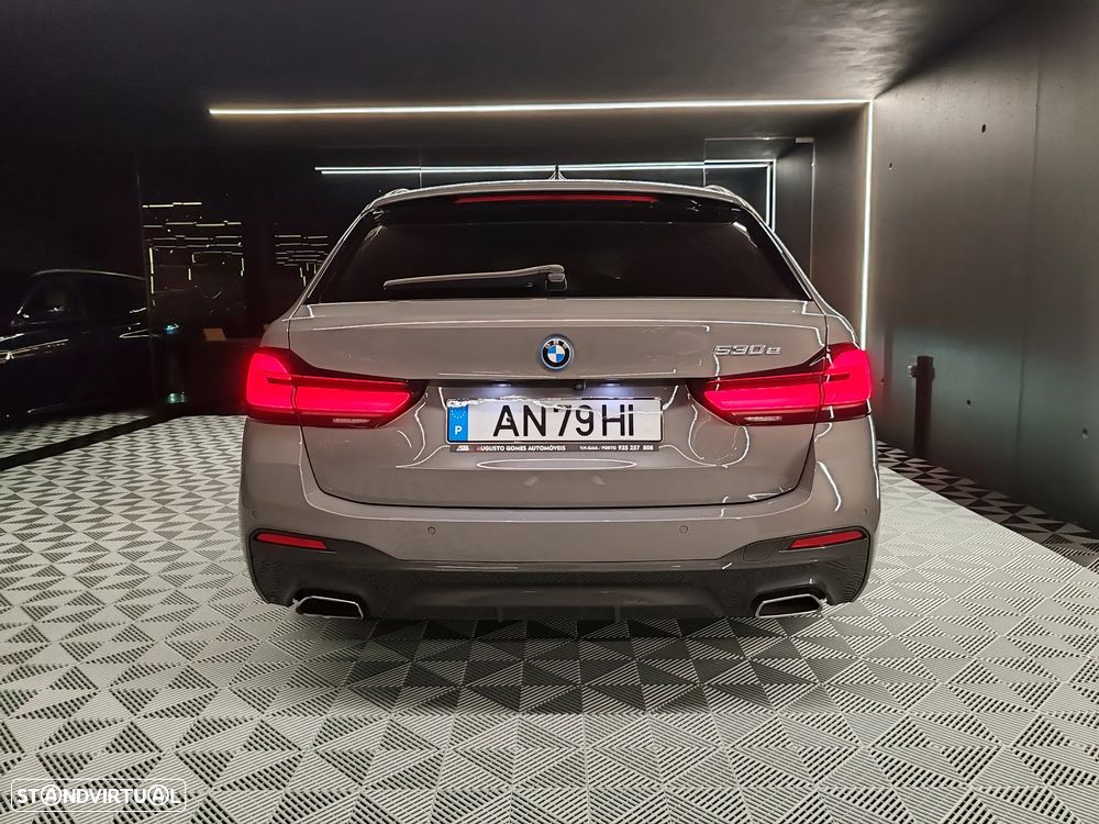 BMW 530 e Pack Desportivo M - 15