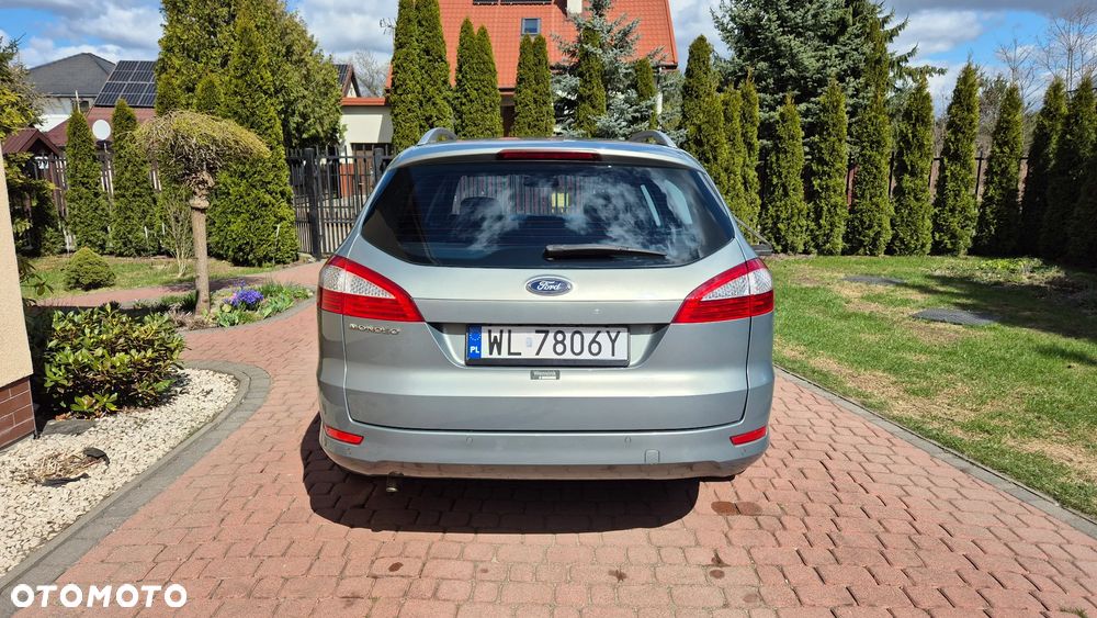 Ford Mondeo 2.0 FF Titanium - 10