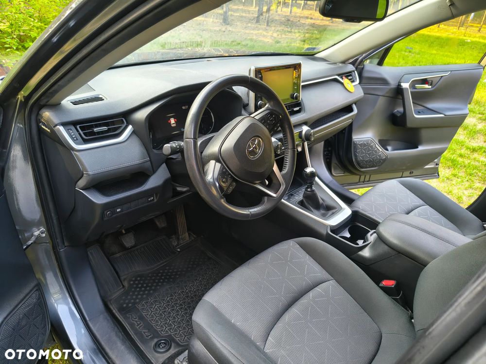 Toyota RAV4 2.0 Comfort 4x2 - 12