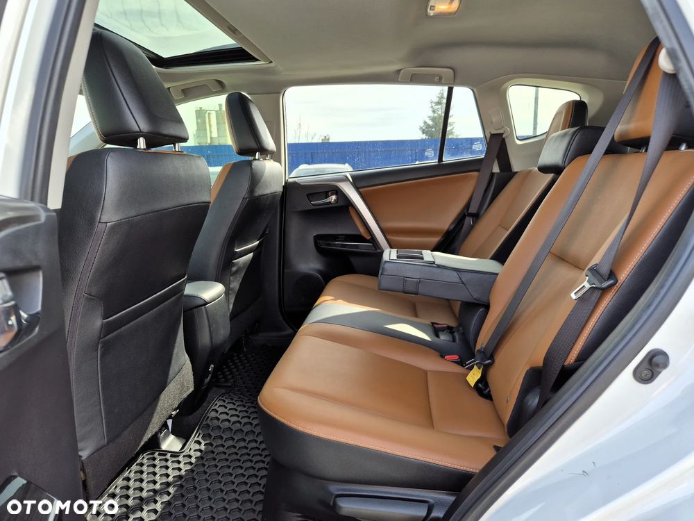 Toyota RAV4 Hybrid Prestige 4x4 - 17