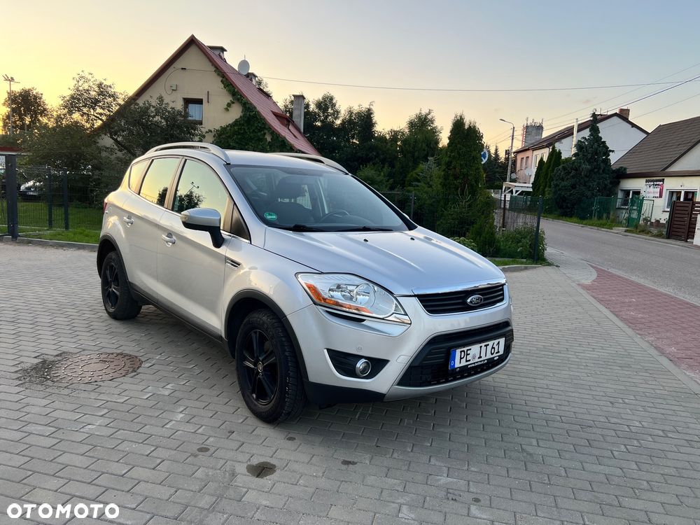 Ford Kuga 2.0 TDCi 2x4 Titanium - 8