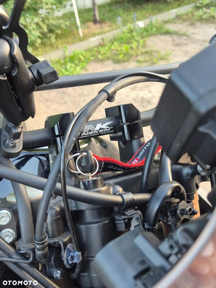 Honda CRF - 8